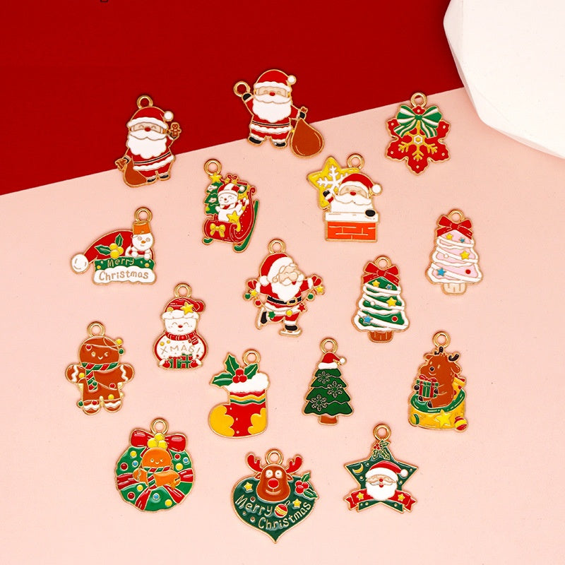 Z218 Christmas Charms(17pcs)