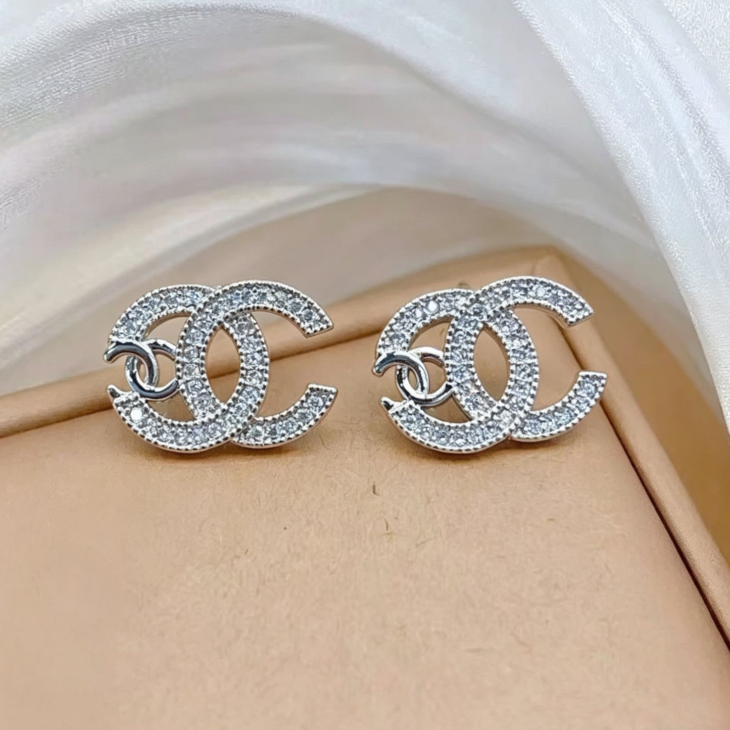 C47 CC Necklace Earrings