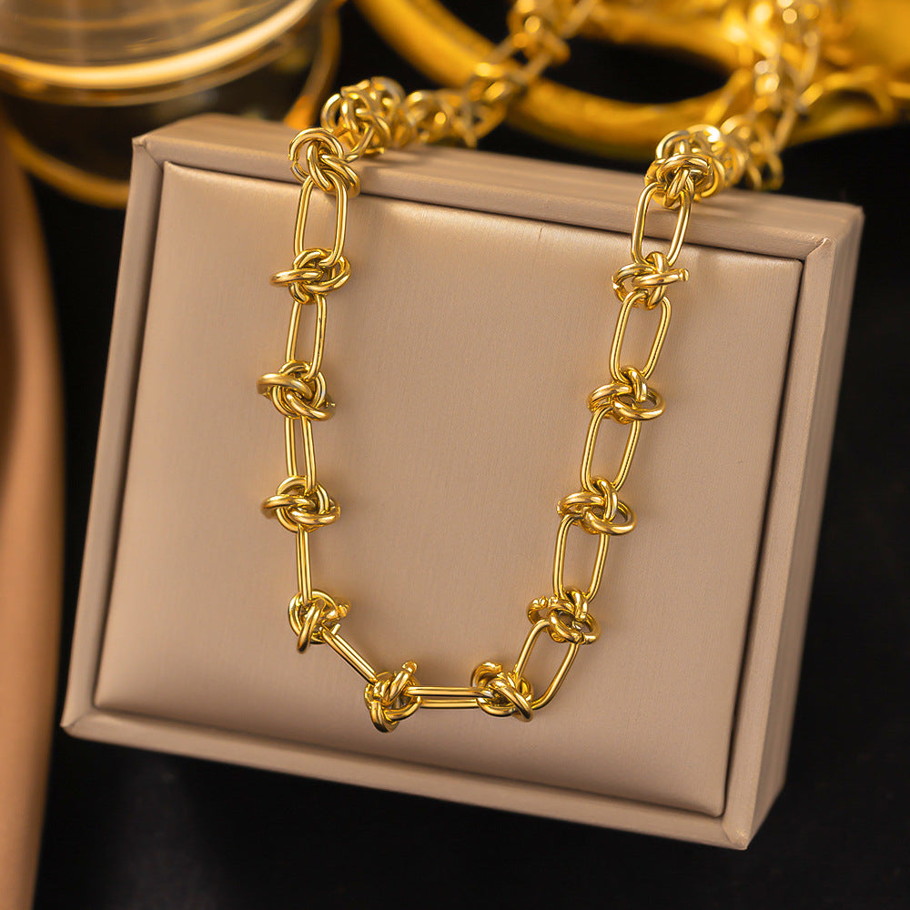 P3 Knot Chains