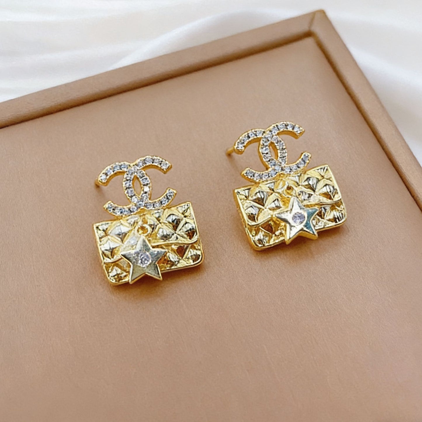 C17 CC Earrings